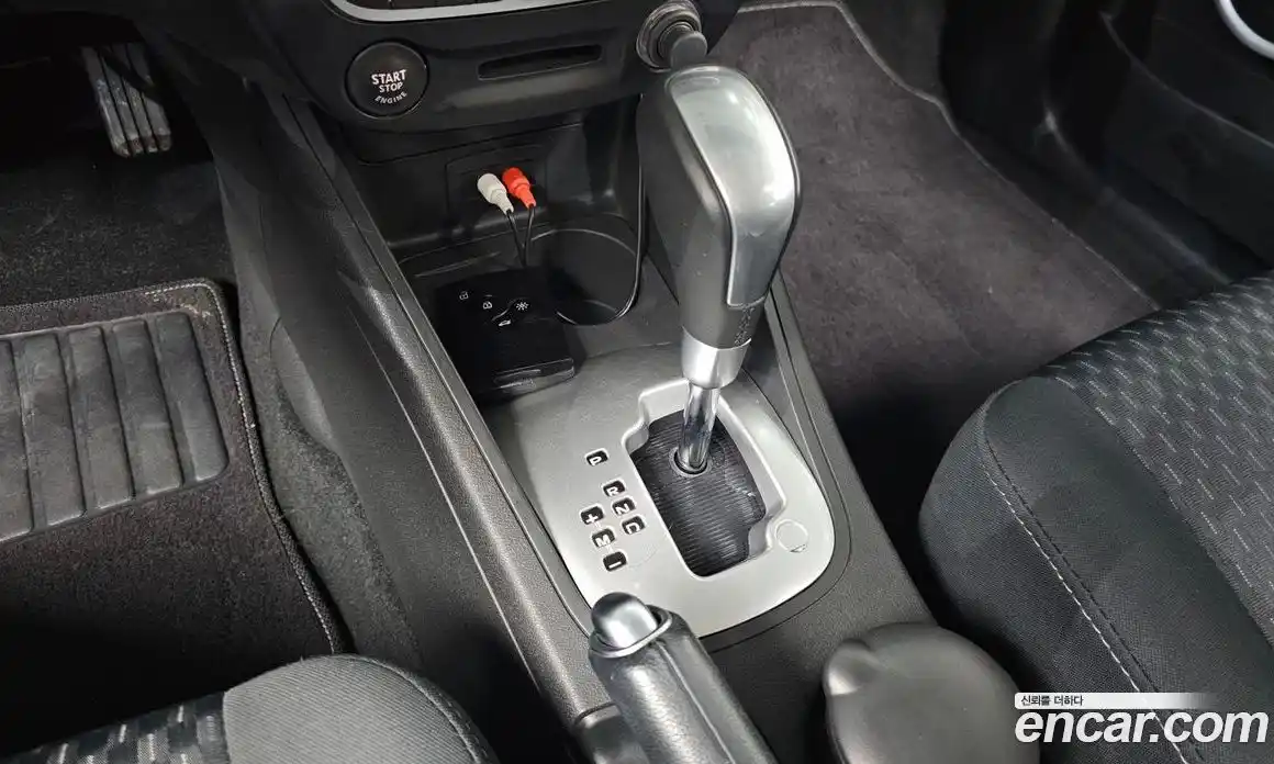 Renault SM3 2010 1.6 Автомат в Москве № 533449, фото 9