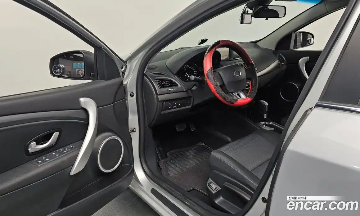 Renault SM3 2010 1.6 Автомат в Москве № 533449, фото 10