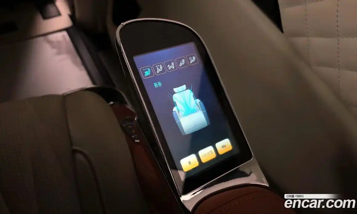 Kia Canival 2022 3.5 Автомат в Москве № 534089, фото 18