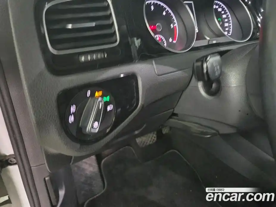 Volkswagen Golf 2016 2.0 Автомат в Москве № 534478, фото 14