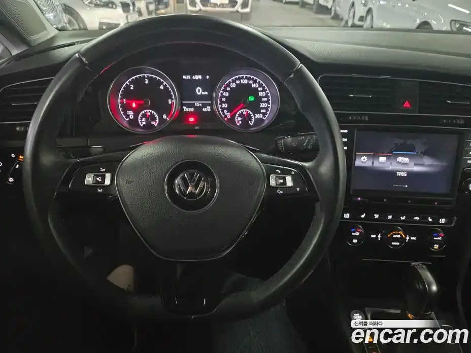 Volkswagen Golf 2016 2.0 Автомат в Москве № 534478, фото 8