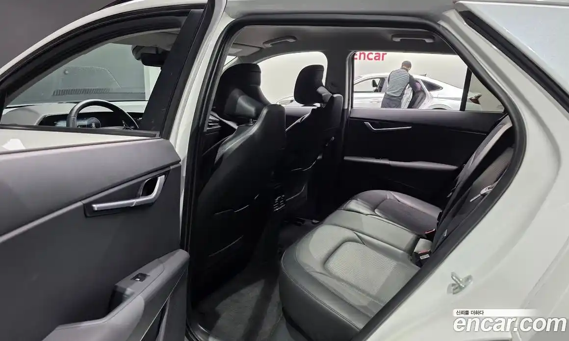 Kia Niro 2023 0.2 Автомат в Москве № 535008, фото 12