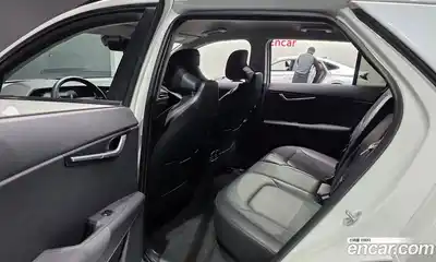 Kia Niro 2023 0.2 Автомат в Москве № 535008, миниатюра 12