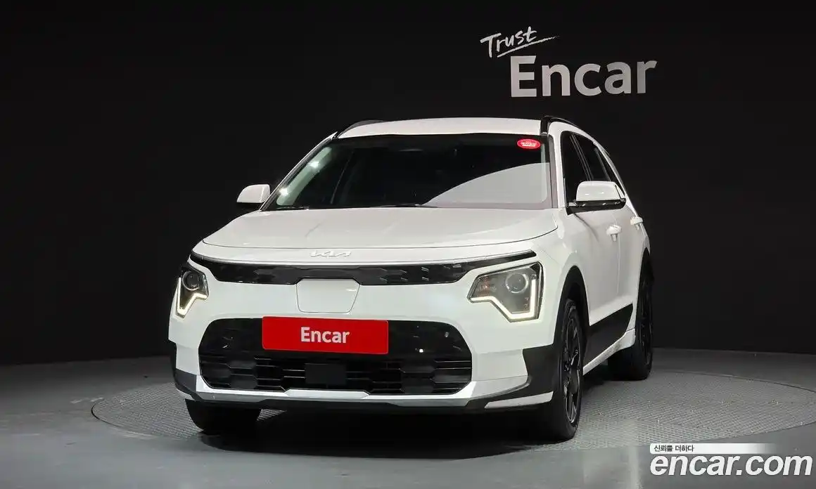 Kia Niro 2023 0.2 Автомат в Москве № 535008, фото 3