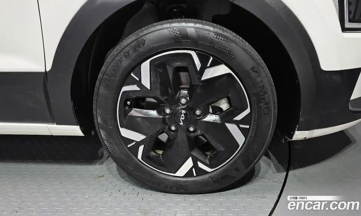 Kia Niro 2023 0.2 Автомат в Москве № 535008, фото 5