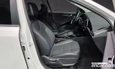 Kia Niro 2023 0.2 Автомат в Москве № 535008, миниатюра 10