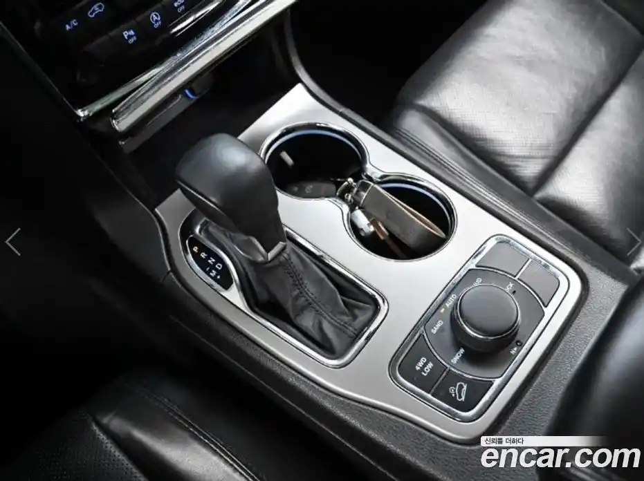 Jeep Cherokee 2019 3.6 Автомат в Москве № 535347, фото 9