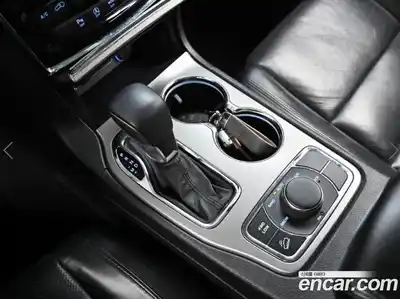 Jeep Cherokee 2019 3.6 Автомат в Москве № 535347, миниатюра 9