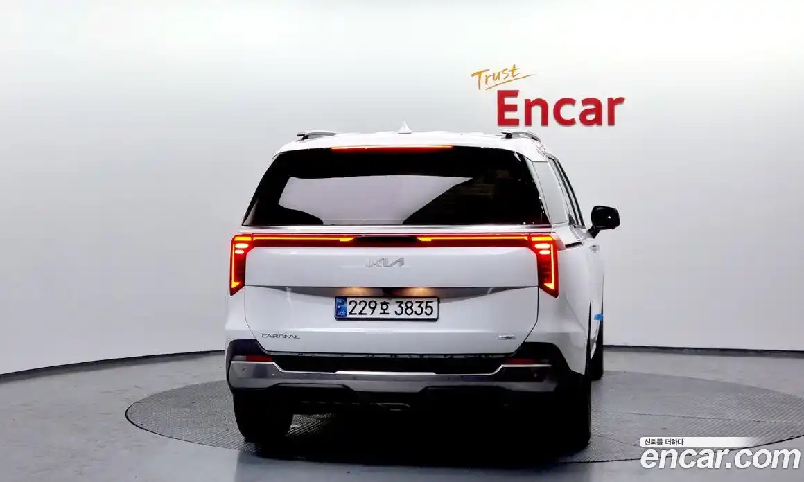 Kia Canival 2025 1.6 Автомат в Москве № 53574, фото 4