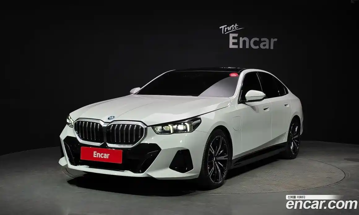 BMW 5-Series 2026 2.0 Автомат в Москве № 537562, фото 1