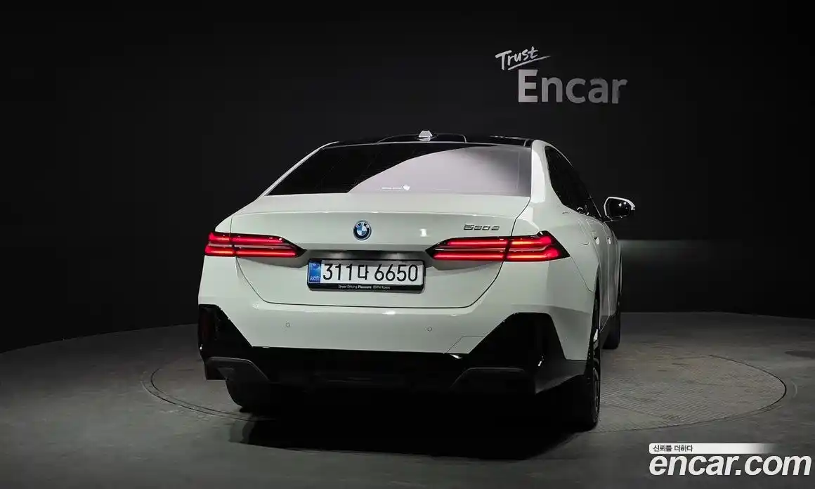 BMW 5-Series 2026 2.0 Автомат в Москве № 537562, фото 4