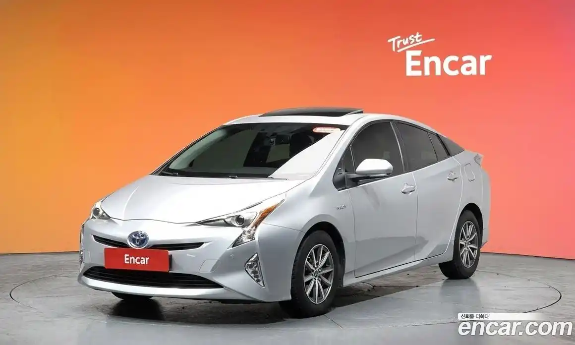Toyota Prius 2018 1.8 Автомат в Москве № 537717, фото 20