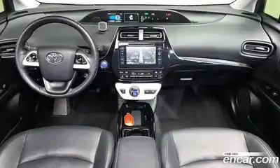 Toyota Prius 2018 1.8 Автомат в Москве № 537717, миниатюра 6