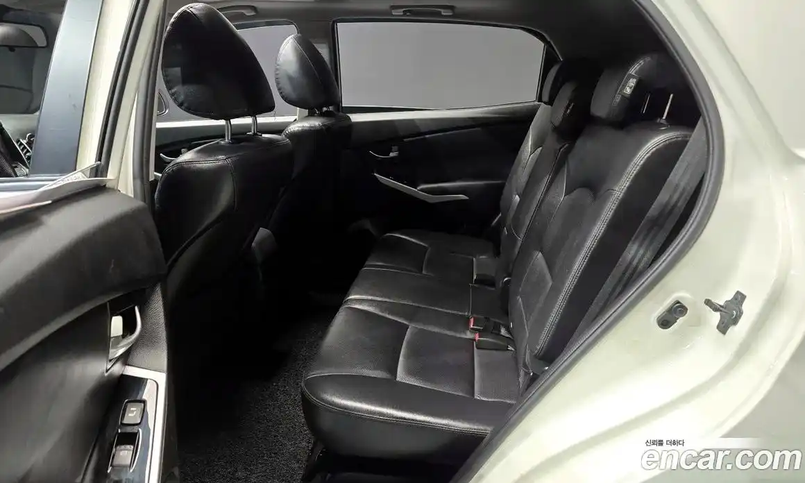 SsangYong Korando 2014 2.0 Автомат в Москве № 539073, фото 13