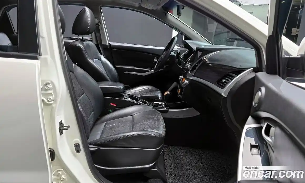 SsangYong Korando 2014 2.0 Автомат в Москве № 539073, фото 10