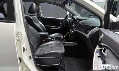 SsangYong Korando 2014 2.0 Автомат в Москве № 539073, миниатюра 10