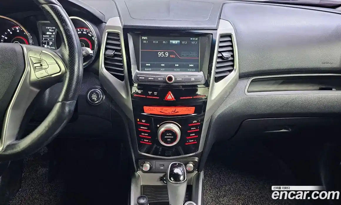 SsangYong TIBOLI 2015 1.6 Автомат в Москве № 539222, фото 16