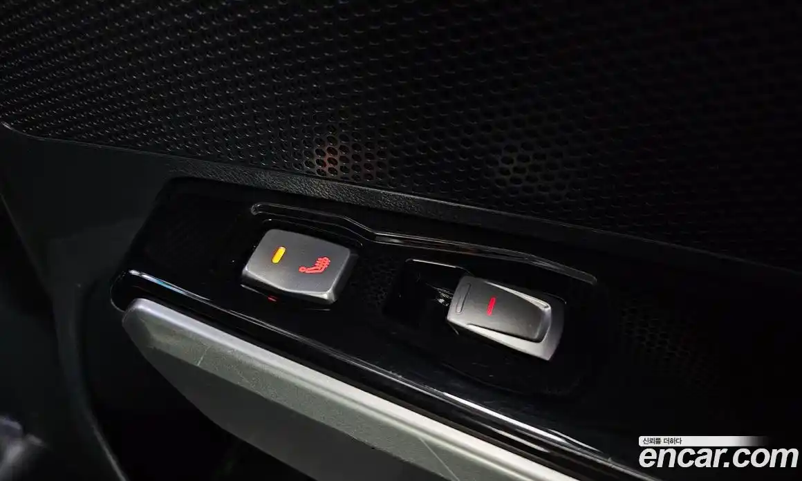 SsangYong TIBOLI 2015 1.6 Автомат в Москве № 539222, фото 17