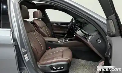 BMW 5-Series 2023 2.0 Автомат в Москве № 539697, миниатюра 10