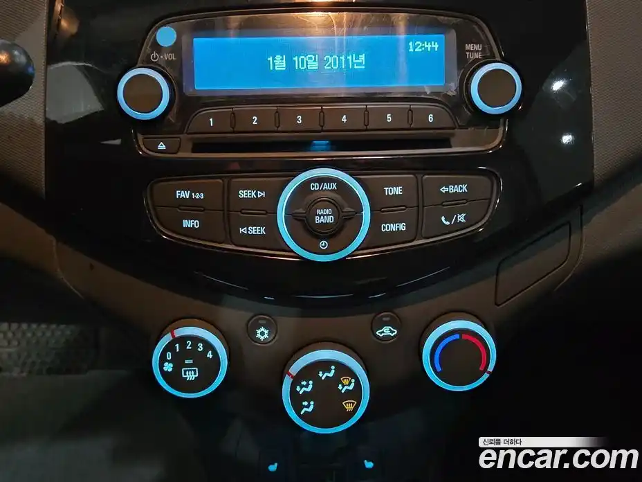 Chevrolet Spark 2014 1.0 Автомат в Москве № 540508, фото 13