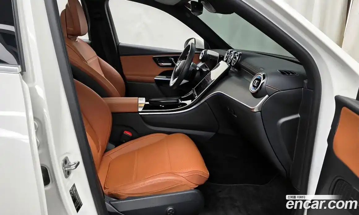 Mercedes-Benz GLC-Class 2023 2.0 Автомат в Москве № 542686, фото 11