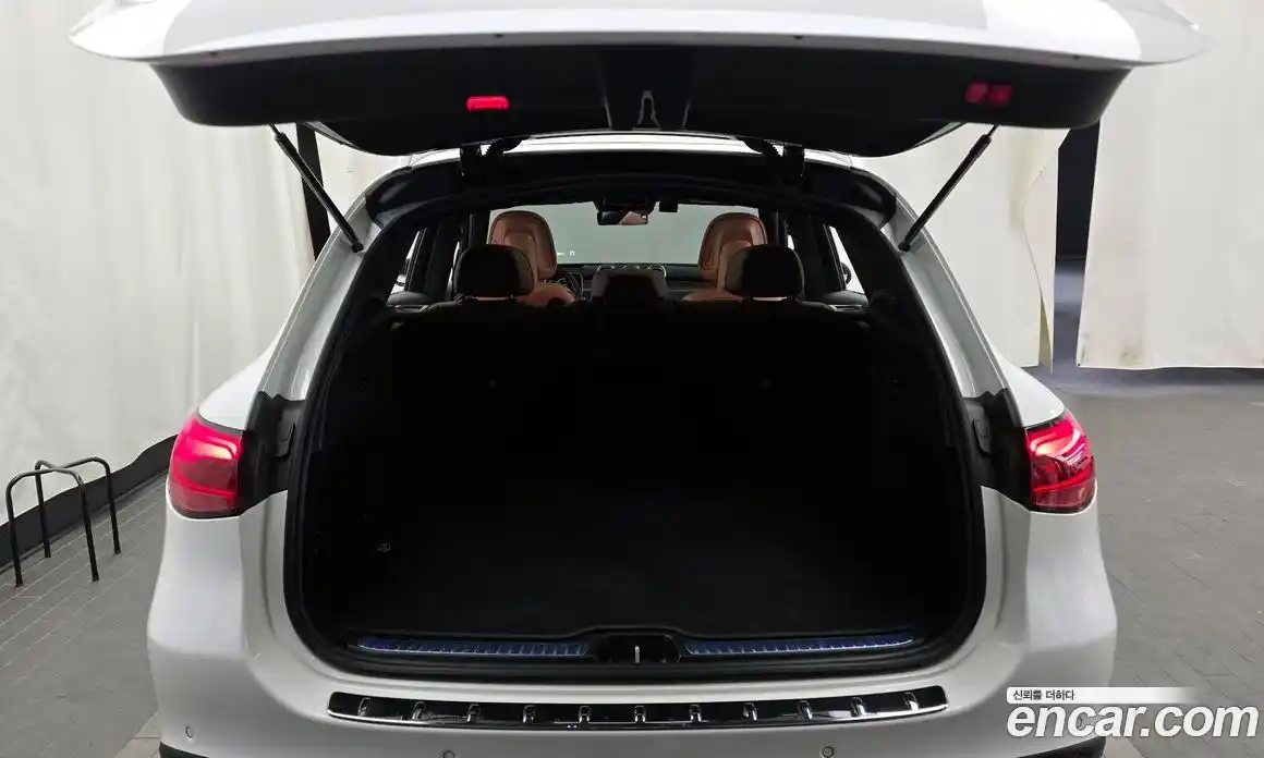 Mercedes-Benz GLC-Class 2023 2.0 Автомат в Москве № 542686, фото 20