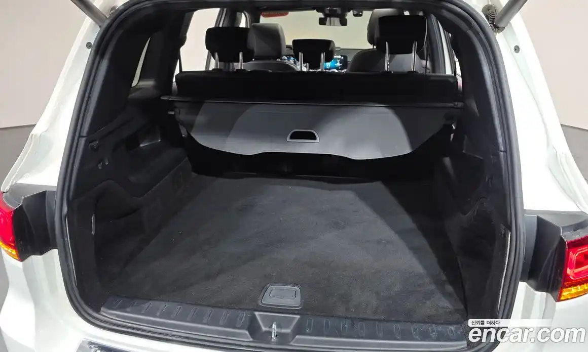 Mercedes-Benz GLB-Class 2021 2.0 Автомат в Москве № 542716, фото 19