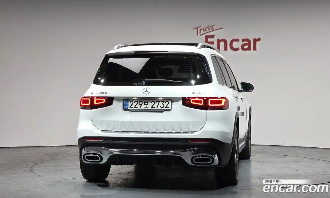 Mercedes-Benz GLB-Class 2021 2.0 Автомат в Москве № 542716, фото 3