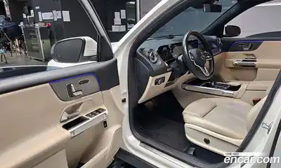 Mercedes-Benz GLB-Class 2021 2.0 Автомат в Москве № 543618, миниатюра 11