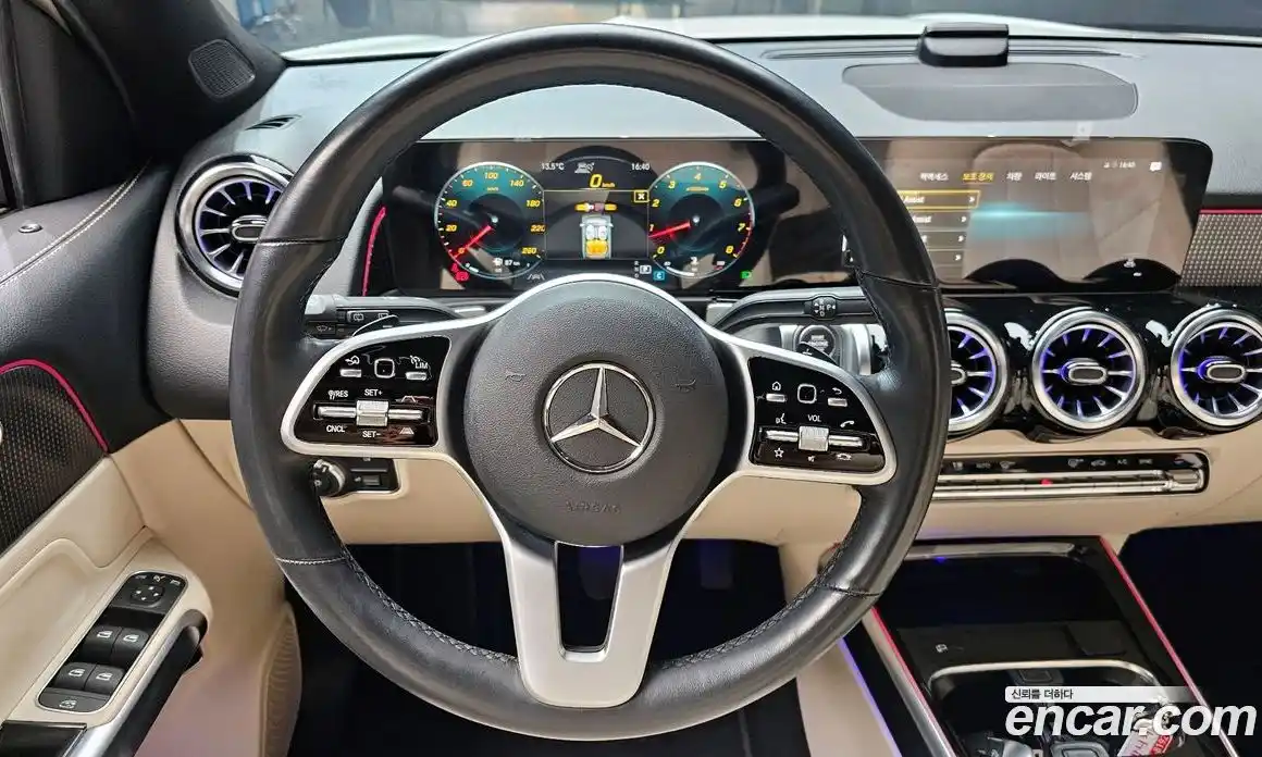 Mercedes-Benz GLB-Class 2021 2.0 Автомат в Москве № 543618, фото 14