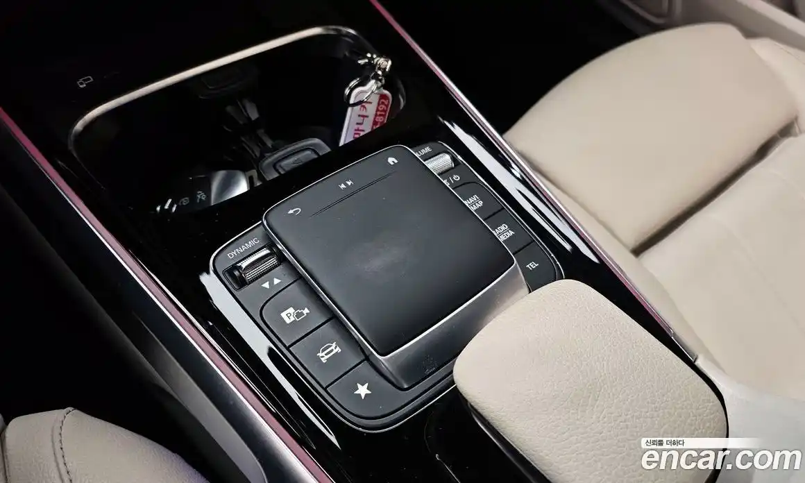 Mercedes-Benz GLB-Class 2021 2.0 Автомат в Москве № 543618, фото 17