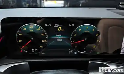 Mercedes-Benz GLB-Class 2021 2.0 Автомат в Москве № 543618, миниатюра 8