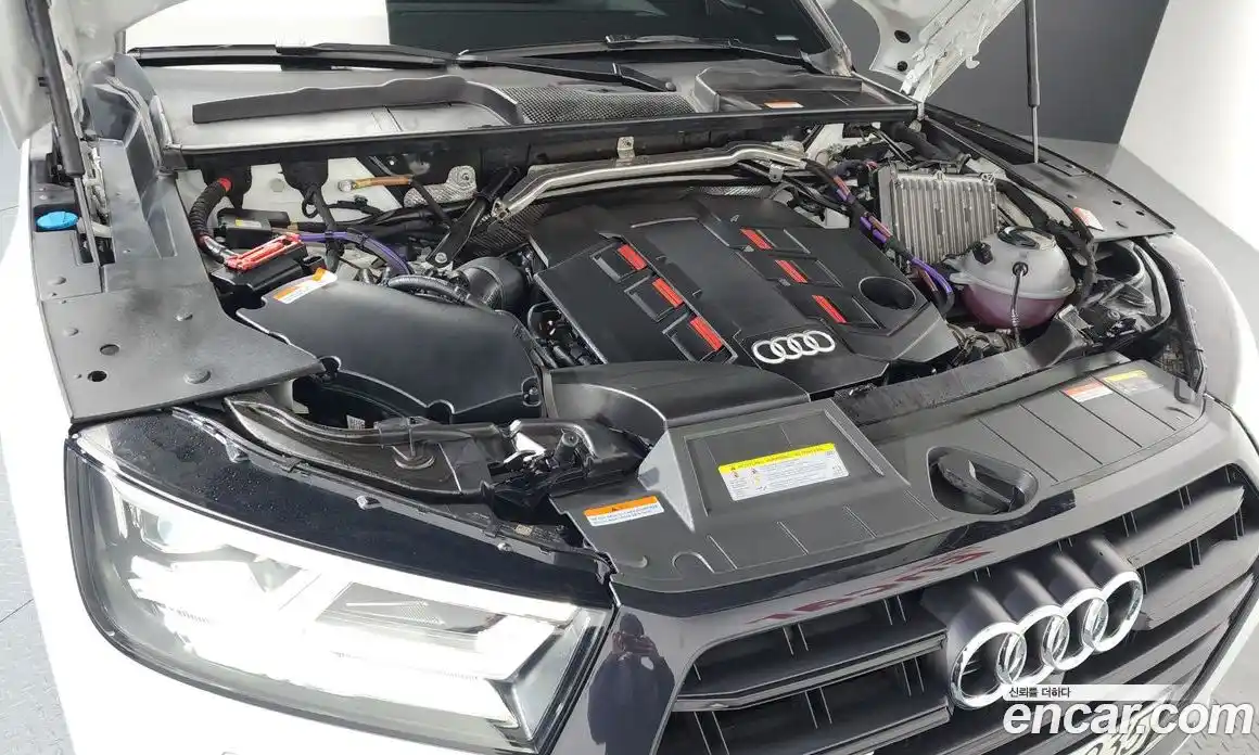 Audi SQ5 2020 3.0 Автомат в Москве № 543785, фото 6