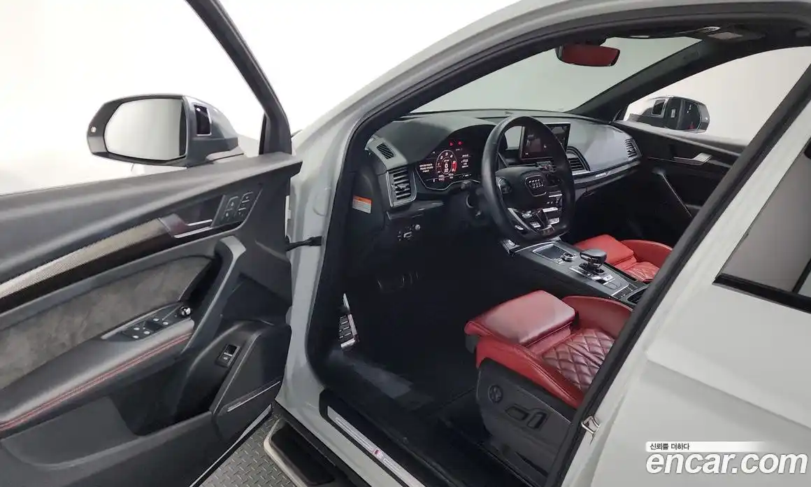 Audi SQ5 2020 3.0 Автомат в Москве № 543785, фото 10