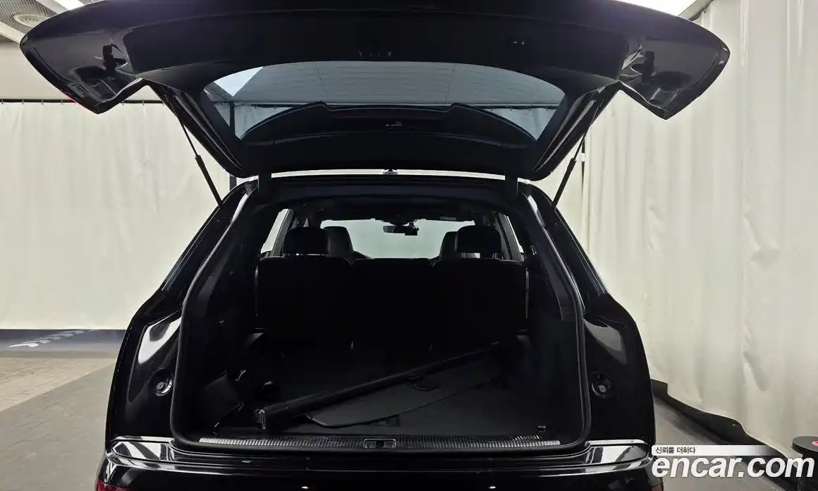 Audi Q7 2021 3.0 Автомат в Москве № 544338, фото 20