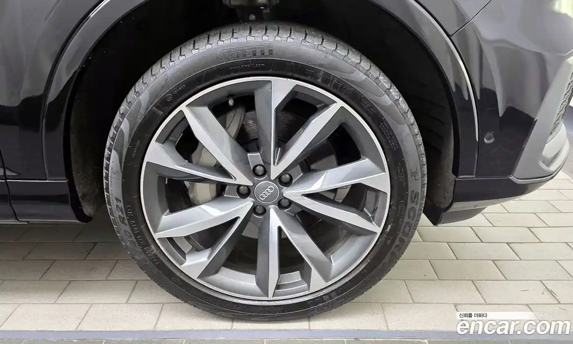 Audi Q7 2021 3.0 Автомат в Москве № 544338, фото 5