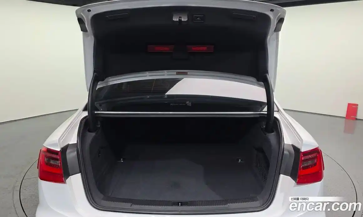 Audi A6 2015 2.0 Автомат в Москве № 544649, фото 20