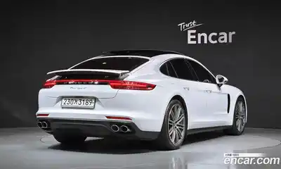 Porsche Panamera 2020 3.0 Автомат в Москве № 545552, миниатюра 2