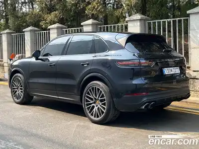 Porsche Cayenne 2019 3.0 Автомат в Москве № 545612, миниатюра 3