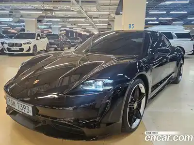 Porsche Taycan, 2020