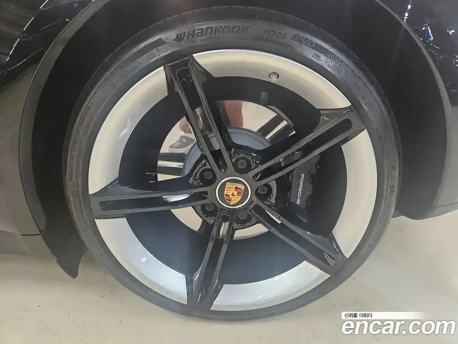 Porsche Taycan 2020 0.1 Автомат в Москве № 545947, фото 14