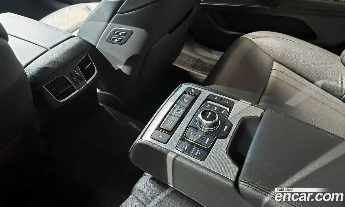 Genesis G80 2017 3.3 Автомат в Москве № 58752, фото 17