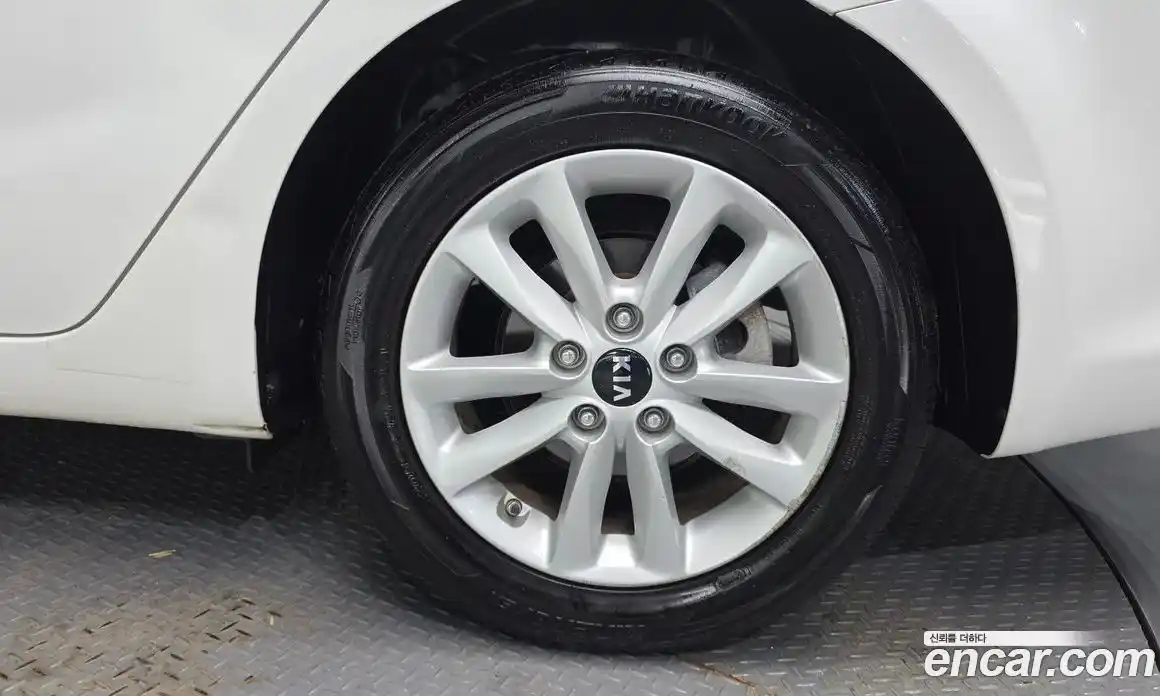 Kia K3 2017 1.6 Автомат в Москве № 8037, фото 13