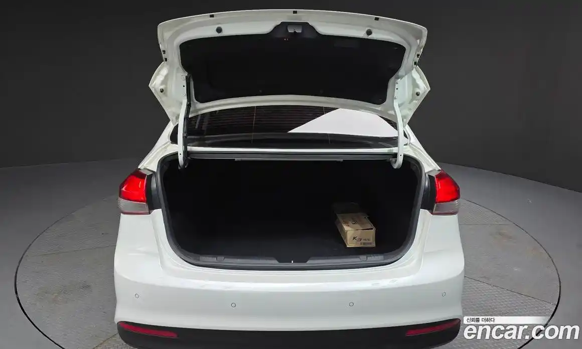 Kia K3 2017 1.6 Автомат в Москве № 8037, фото 17