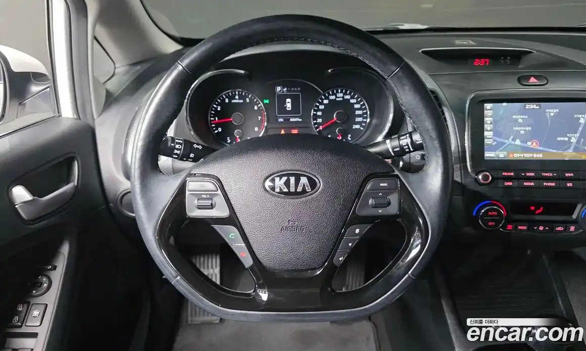 Kia K3 2017 1.6 Автомат в Москве № 8037, фото 19