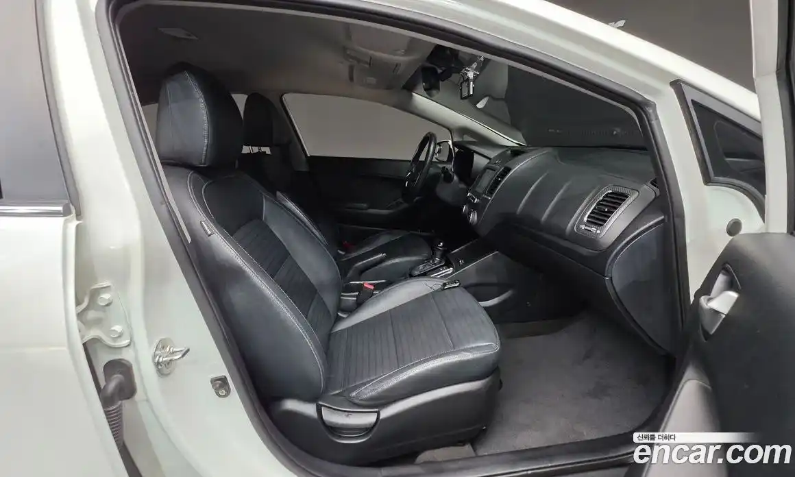 Kia K3 2017 1.6 Автомат в Москве № 8037, фото 20