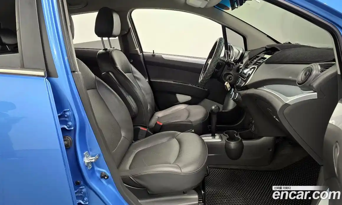 Chevrolet Spark 2014 1.0 Автомат в Москве № 98397, фото 20