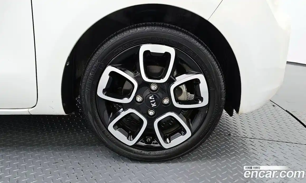 Kia Ray 2021 1.0 Автомат в Москве № 101402, фото 18