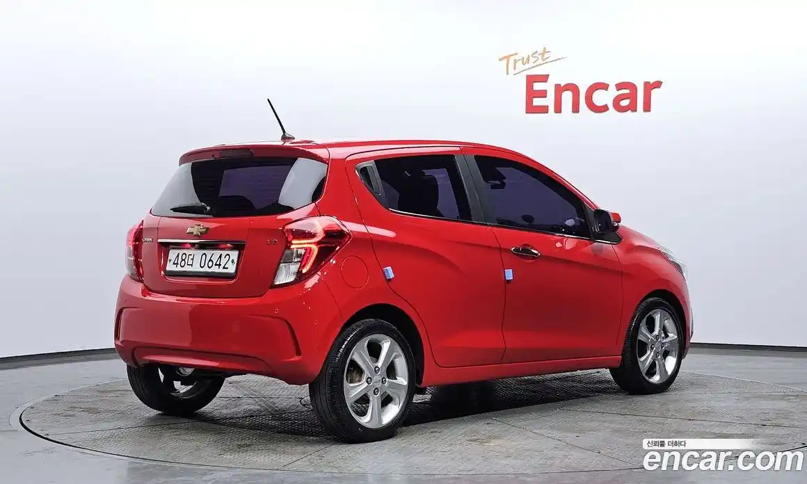Chevrolet Spark 2016 1.0 Механическая в Москве № 104081, фото 12