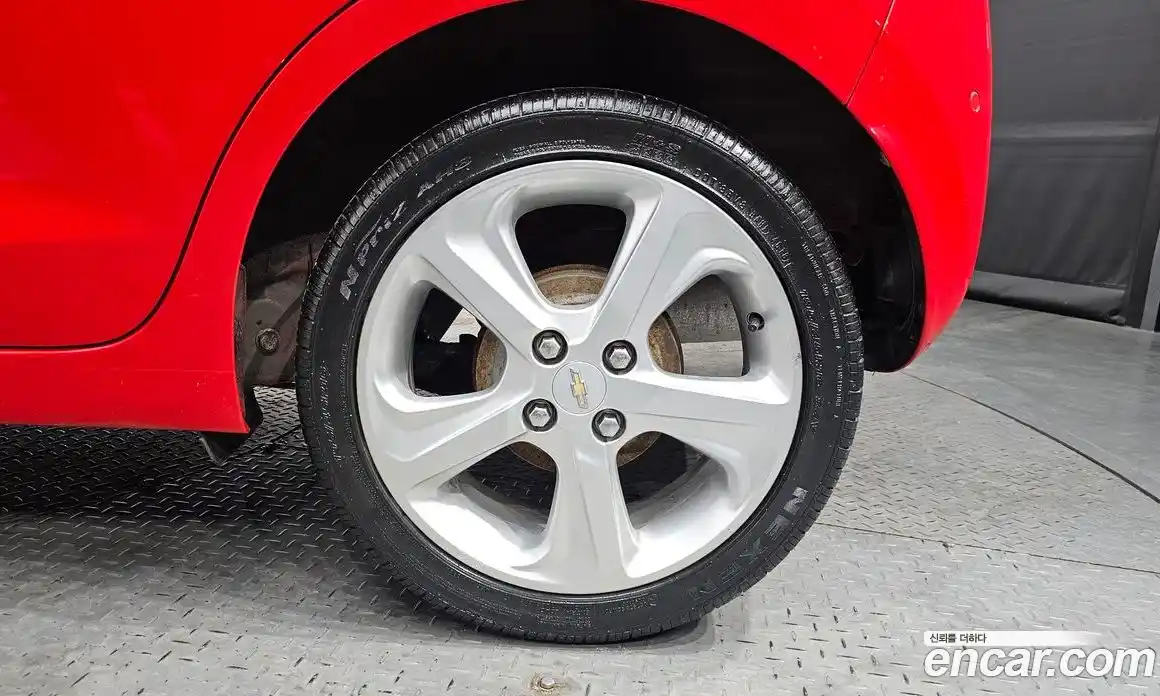 Chevrolet Spark 2016 1.0 Механическая в Москве № 104081, фото 19